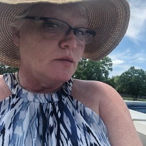 Meet your Posher, Robin